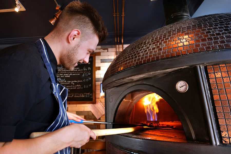 Pizza Oven Pizza Oven